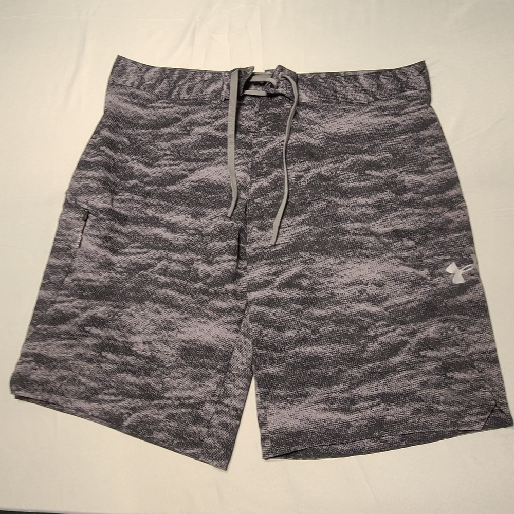 Under Armour Athletic Shorts Mens 36 Grey Static Camo HeatGear Training Gym 9in